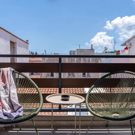 Fos Apartment *